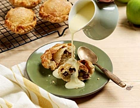 Apple & Whisky Pocket Pies